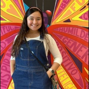 Meet your Posher, Laura